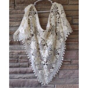 Vintage Victorian Style Lace Hand Crocheted Ivory Shawl Wrap Fuzzy Yarn